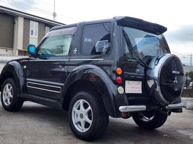 1998 Mitsubishi Pajero JDM car for sale — photo 8 of 20