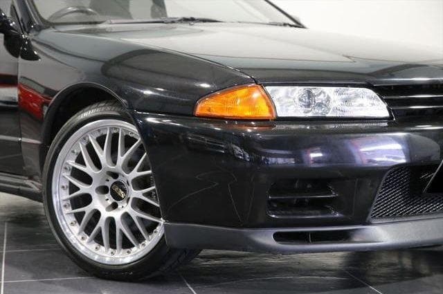 1993 Nissan Skyline JDM car for sale — photo 4 of 25
