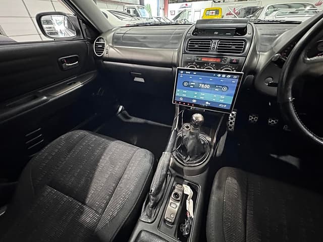 1999 Toyota Altezza JDM car for sale — photo 11 of 25