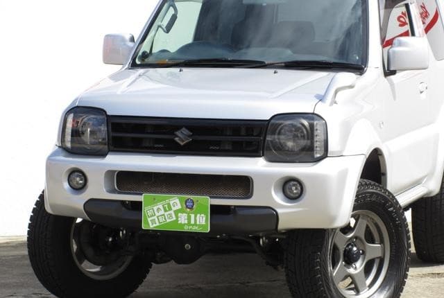 2008 Suzuki Jimny JDM car for sale — photo 3 of 9