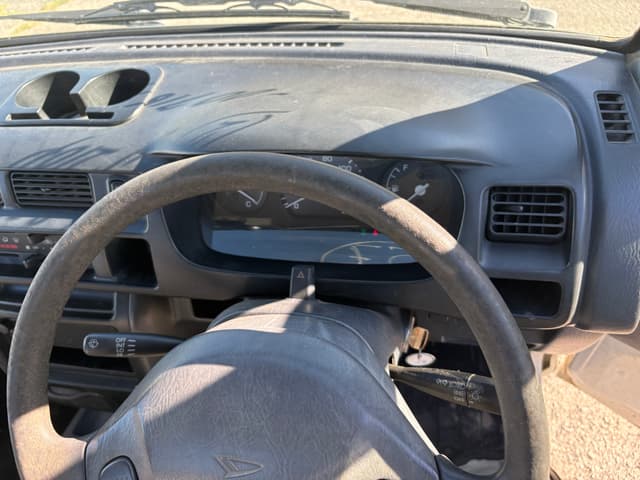 2000 Daihatsu Hijet JDM car for sale — photo 17 of 25