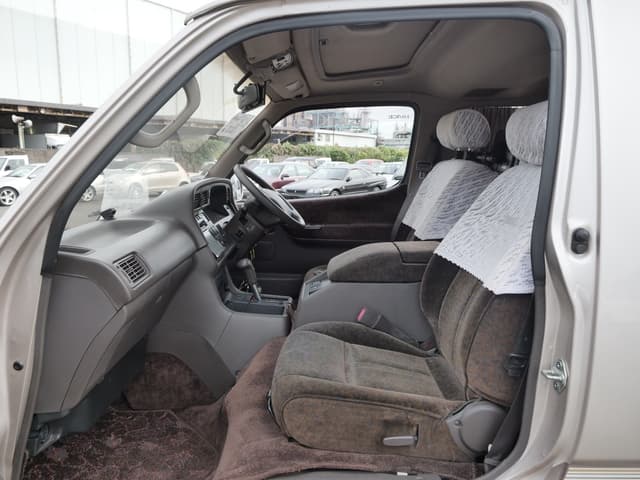 1994 Toyota HiAce JDM car for sale — photo 6 of 20