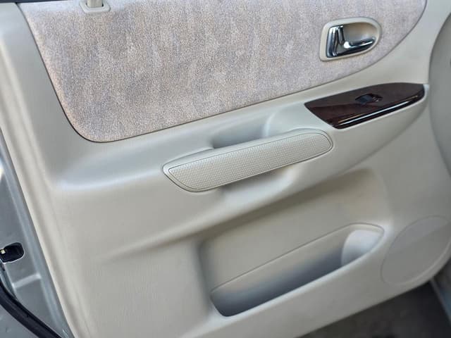 2000 Mazda Premacy JDM car for sale — photo 9 of 25