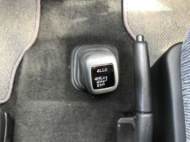 2002 Mitsubishi Delica JDM car for sale — photo 23 of 25