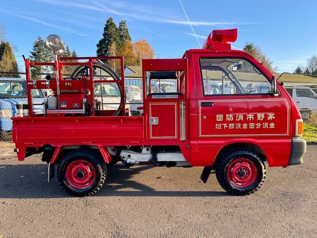 1992 Daihatsu Hijet JDM car for sale — photo 8 of 10