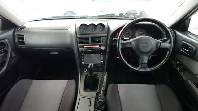 2000 Nissan Skyline JDM car for sale — photo 9 of 15