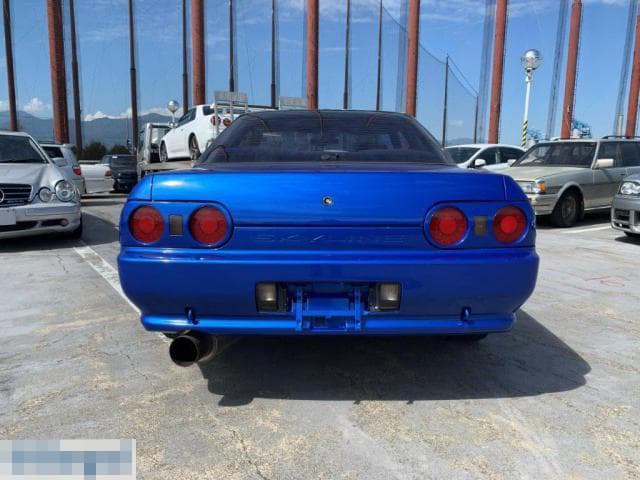 1992 Nissan Skyline JDM car for sale — photo 4 of 26