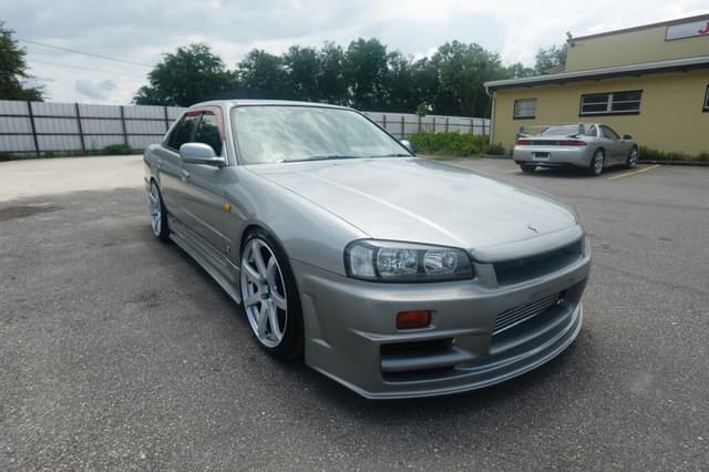 1998 Nissan Skyline JDM car for sale — photo 13 of 17