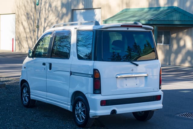 1999 Daihatsu Atrai JDM car for sale — photo 7 of 25