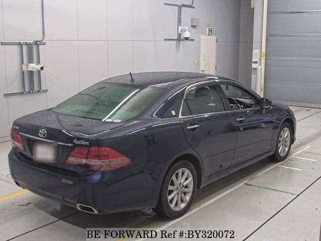 2008 Toyota Crown JDM car for sale — photo 2 of 8