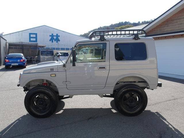 1998 Suzuki Jimny JDM car for sale — photo 5 of 20
