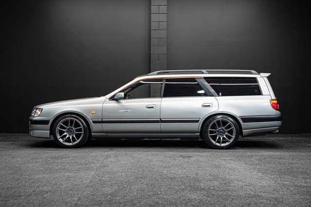 1997 Nissan Stagea JDM car for sale — photo 6 of 20