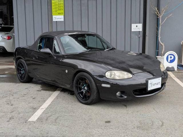 2001 Mazda Roadster (Eunos Roadster / MX-5) JDM car for sale — photo 2 of 20