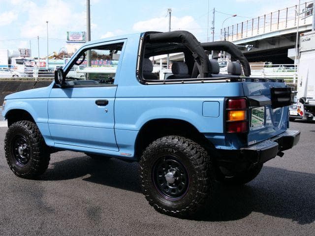 1998 Mitsubishi Pajero JDM car for sale — photo 14 of 14