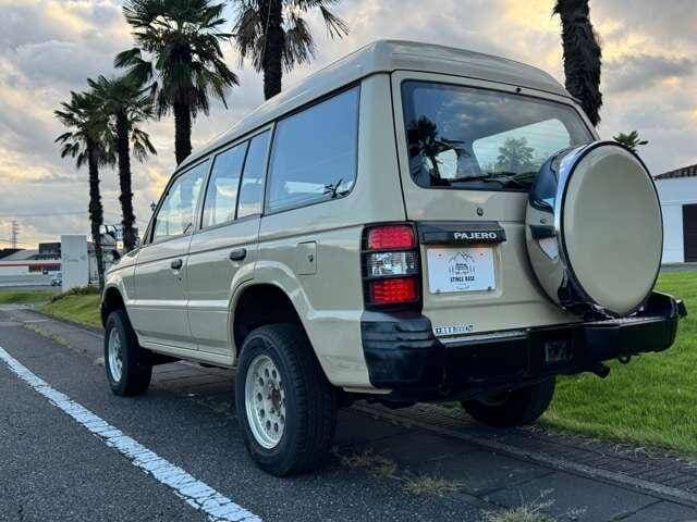 1994 Mitsubishi Pajero JDM car for sale — photo 5 of 20