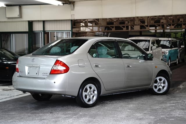 2001 Toyota Prius JDM car for sale — photo 6 of 25
