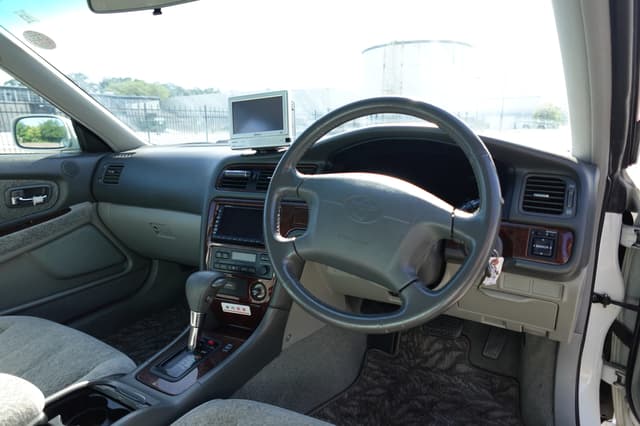 1998 Toyota Mark II JDM car for sale — photo 5 of 19