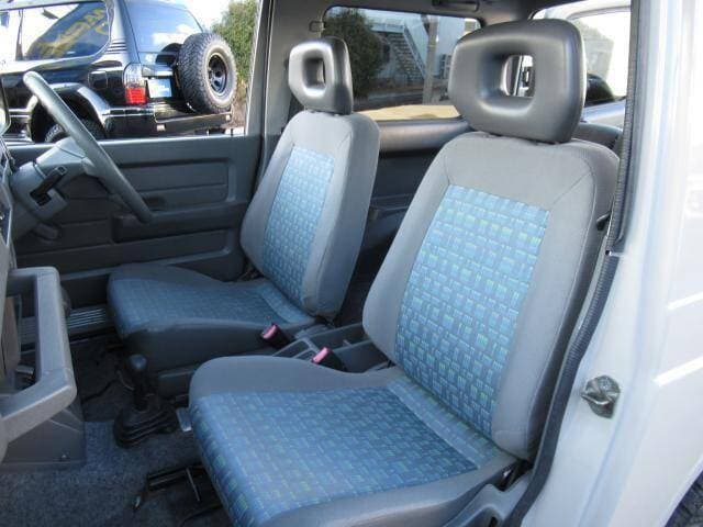 1998 Suzuki Jimny JDM car for sale — photo 7 of 20
