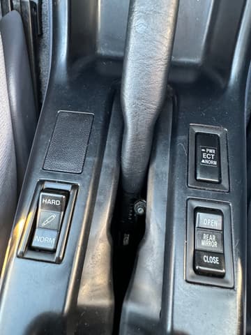 1996 Toyota Hilux Surf JDM car for sale — photo 22 of 25