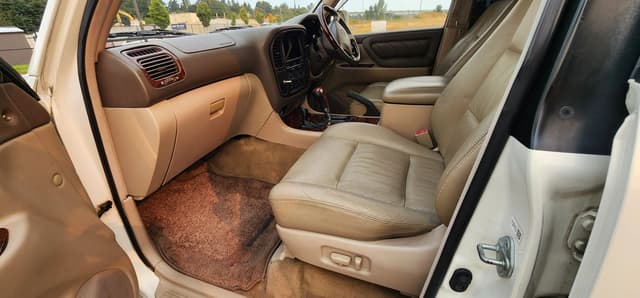 1999 Toyota Land Cruiser JDM car for sale — photo 18 of 25