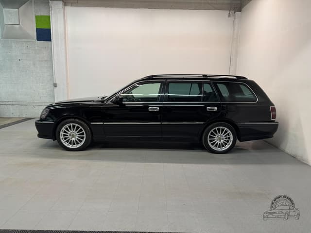 2000 Toyota Crown JDM car for sale — photo 11 of 25