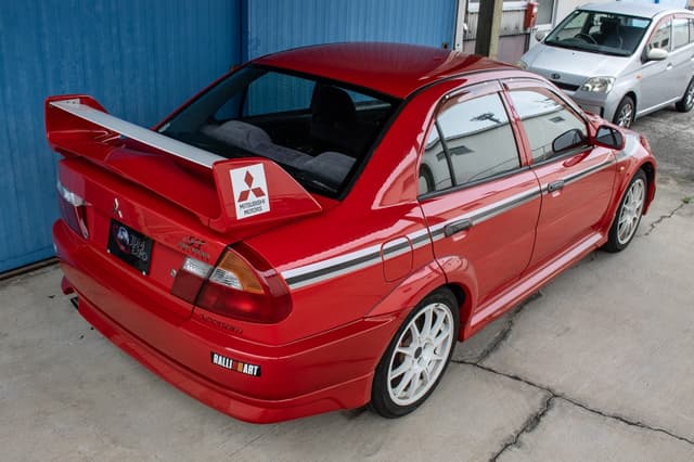 2000 Mitsubishi Lancer Evolution JDM car for sale — photo 16 of 25