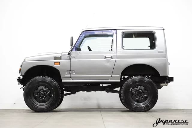1995 Suzuki Jimny JDM car for sale — photo 4 of 25
