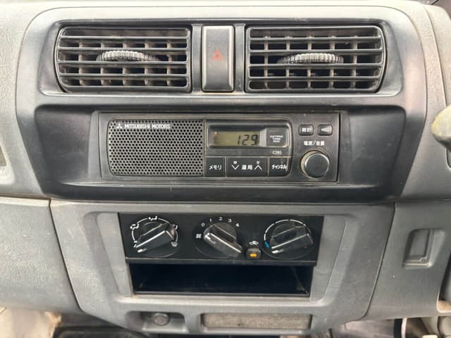 2000 Mitsubishi Minicab JDM car for sale — photo 10 of 25