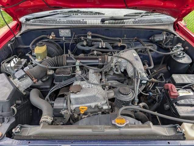 1996 Toyota Hilux Surf JDM car for sale — photo 19 of 20