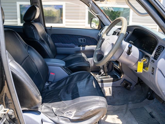 1998 Toyota Hilux Surf JDM car for sale — photo 12 of 15