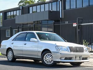 2000 Toyota Crown JDM car for sale