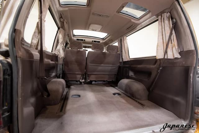 1996 Toyota HiAce JDM car for sale — photo 22 of 25