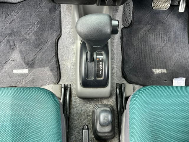 2001 Suzuki Jimny JDM car for sale — photo 14 of 25