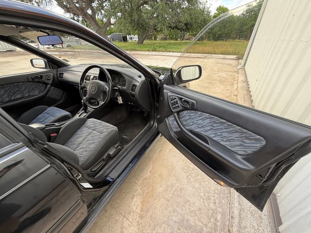 1996 Subaru Legacy JDM car for sale — photo 21 of 23