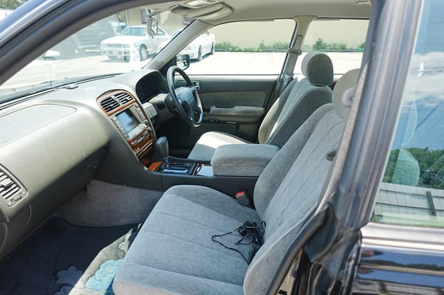 1996 Nissan Cedric JDM car for sale — photo 10 of 21