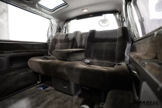 1993 Toyota HiAce JDM car for sale — photo 19 of 25