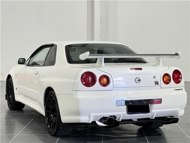2001 Nissan Skyline JDM car for sale — photo 3 of 17