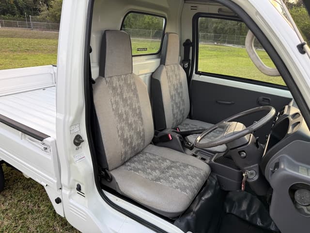 1998 Mitsubishi Minicab JDM car for sale — photo 9 of 25
