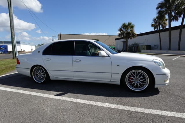 2000 Toyota Celsior JDM car for sale — photo 14 of 18