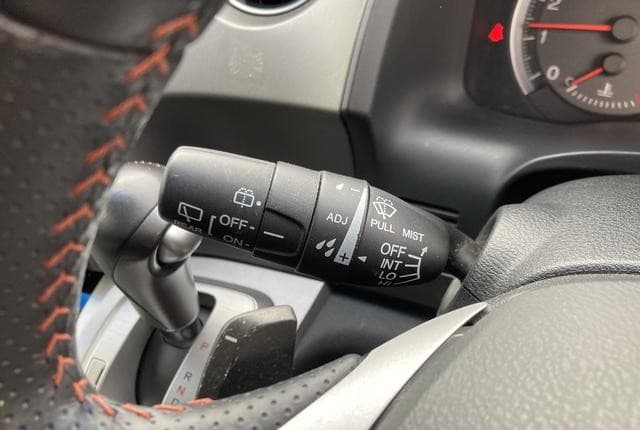 2010 Honda Stream JDM car for sale — photo 9 of 25