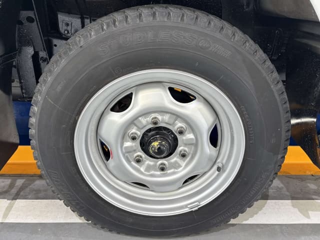 2000 Isuzu Elf JDM car for sale — photo 18 of 25