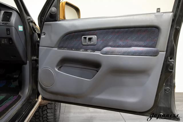 1997 Toyota Hilux Surf JDM car for sale — photo 20 of 25