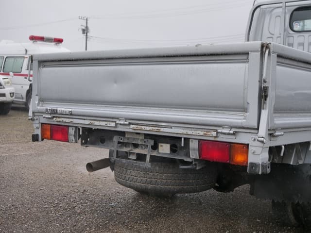 2002 Nissan Atlas JDM car for sale — photo 19 of 25