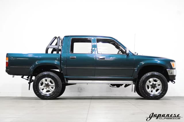 1995 Toyota Hilux JDM car for sale — photo 5 of 25