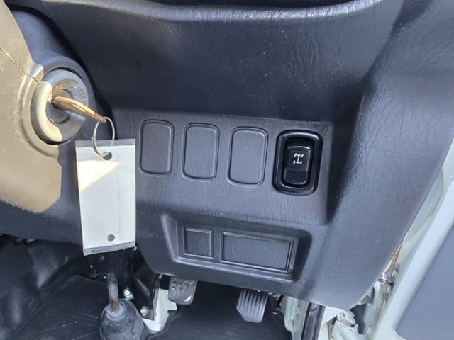 2001 Daihatsu Hijet JDM car for sale — photo 22 of 25