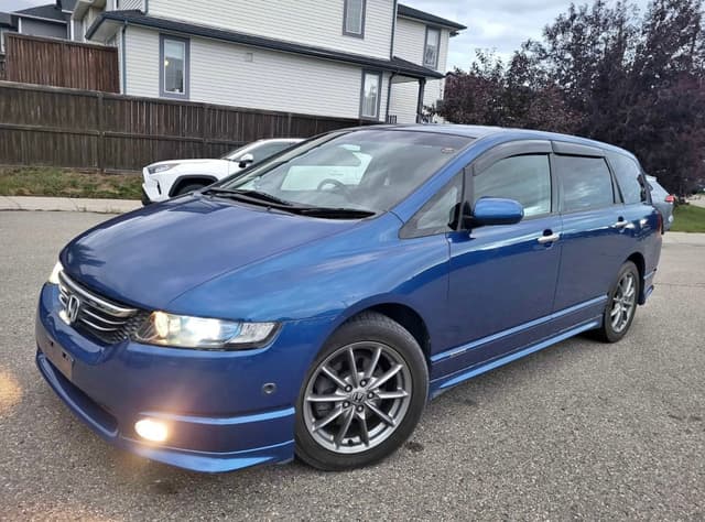 2005 Honda Odyssey JDM car for sale — photo 2 of 12