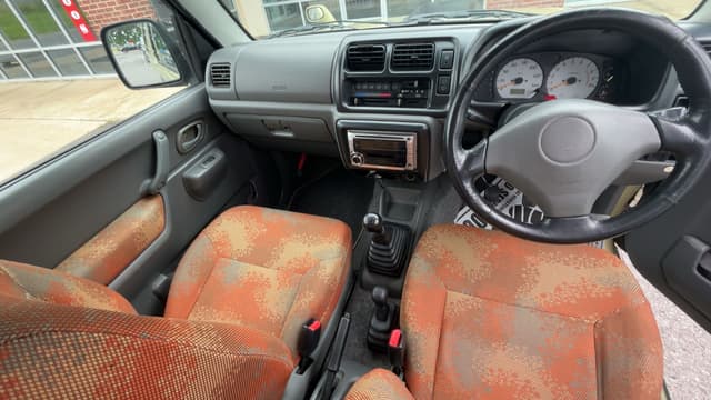 1999 Suzuki Jimny JDM car for sale — photo 2 of 7