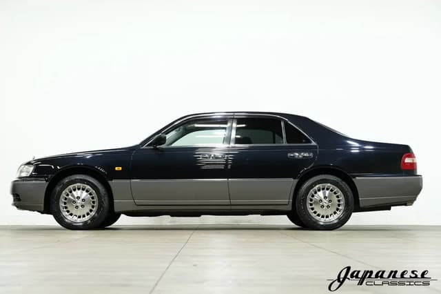 1996 Nissan Cima JDM car for sale — photo 4 of 25