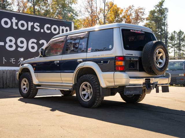 1993 Mitsubishi Pajero JDM car for sale — photo 18 of 18
