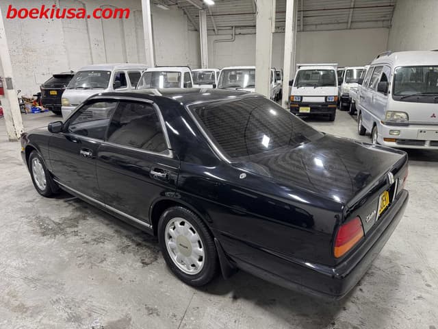 1992 Nissan Cedric JDM car for sale — photo 13 of 25